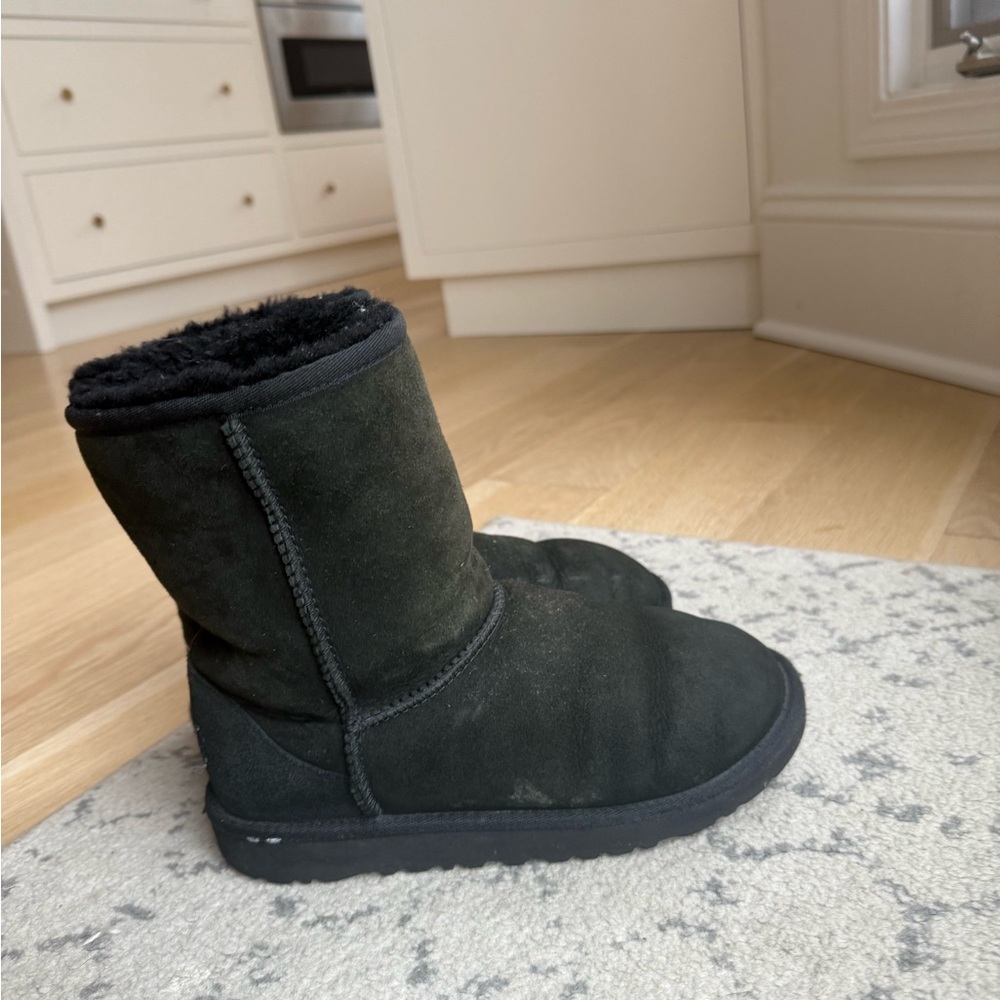 UGG Black Suede Boots kids size 4. Women’s size 6. Classic short